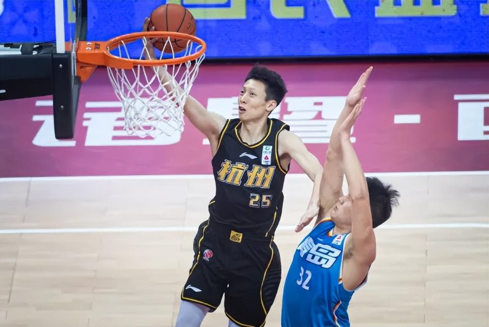 罗马诺:纽卡接近签下阿贾克斯18岁中场斯图尔,总价超2500万欧