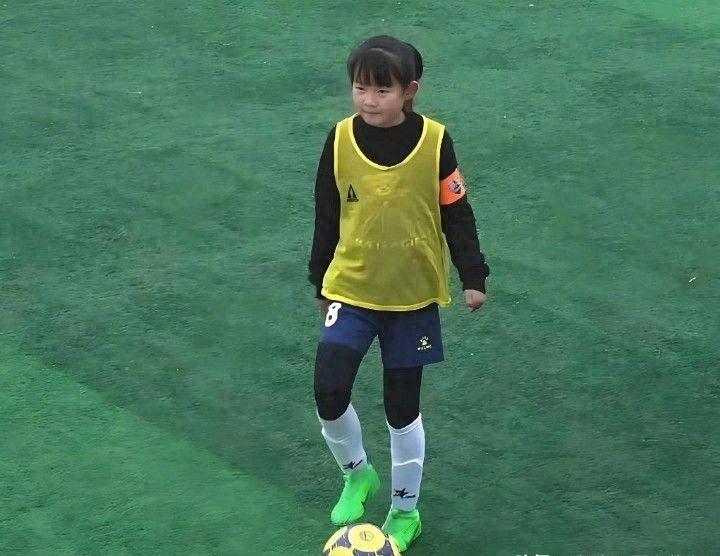 乌法115k欧元买断阿加波夫,结束租借正式加盟