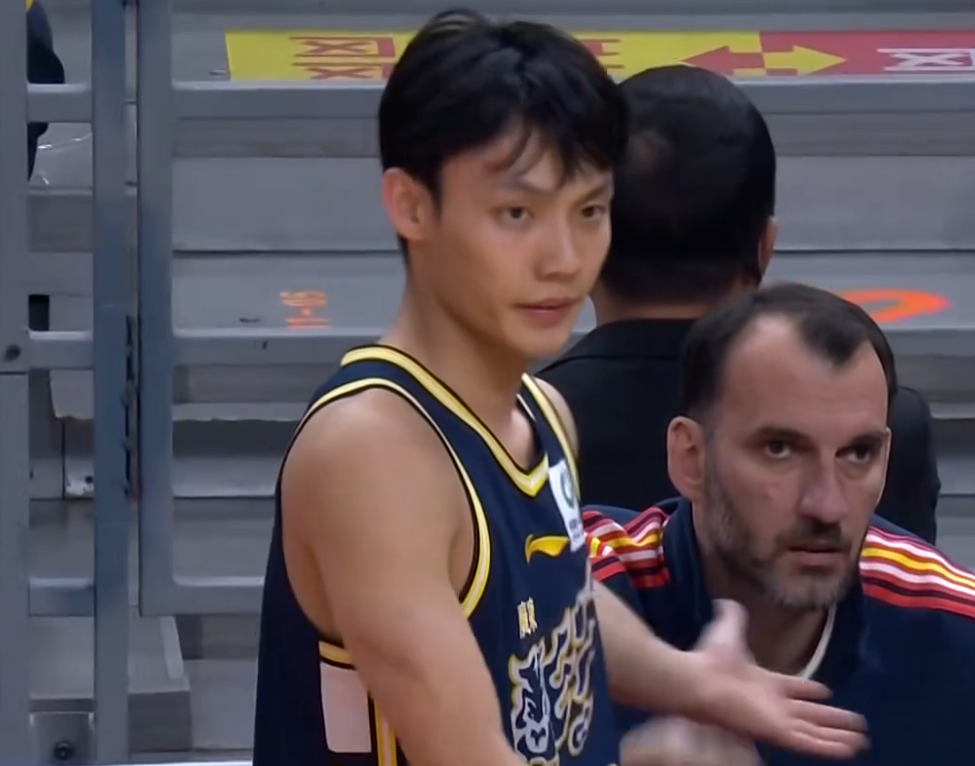 文班亚马坚信马刺能逆转尼克斯