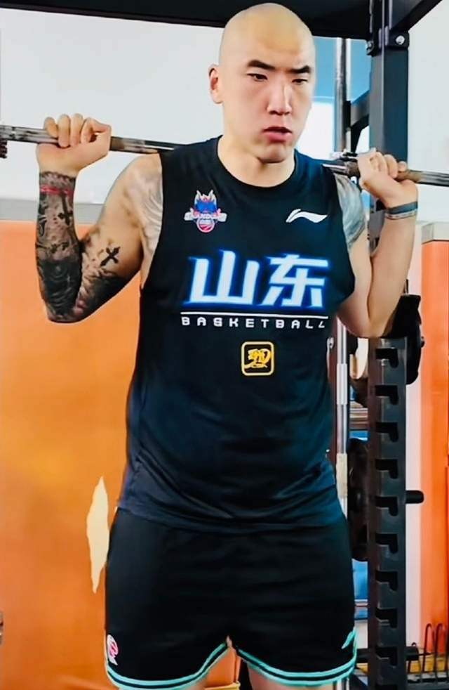 米兰体育-NBA总决赛第5场:尼克斯3