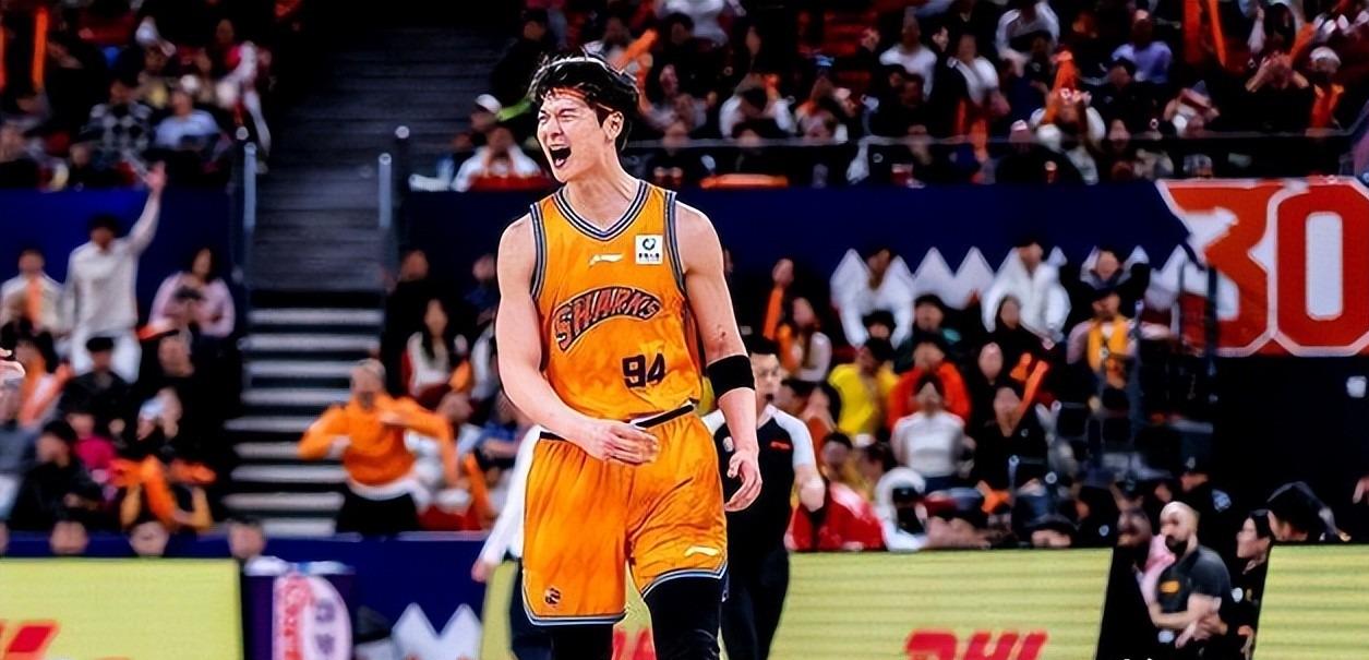 文班无缘首冠 尼克斯53年后再夺冠