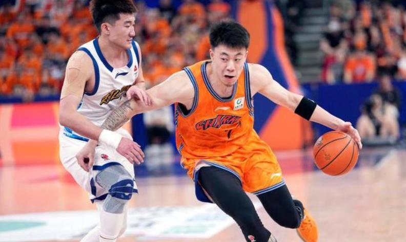 NBA创造历史！8年8个不同球队夺冠，别说马刺路还长