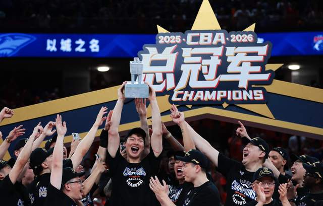 米兰体育半个世纪的等待！尼克斯时隔53年再度夺得NBA总冠军