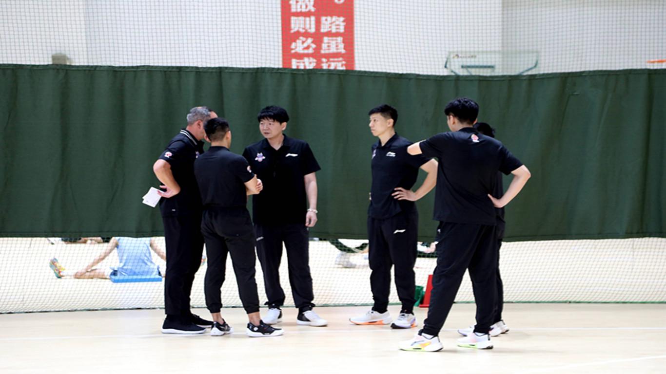 Jalen Brunson带队终结53年冠军荒,纽约市长回应雕像问题:无法承诺