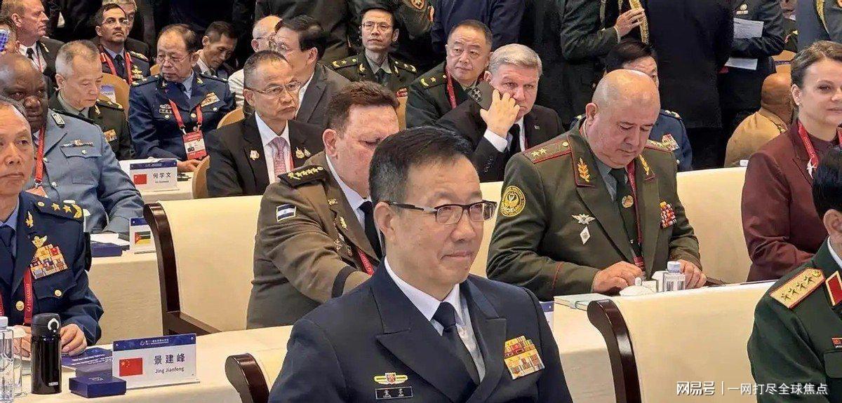 米兰体育名记:如果争夺字母哥无果,热火将转投伦纳德、莫兰特或特雷