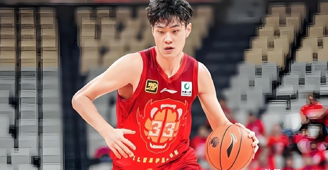 输给尼克斯4分!揪出1个表现最差之人,坑惨了马刺