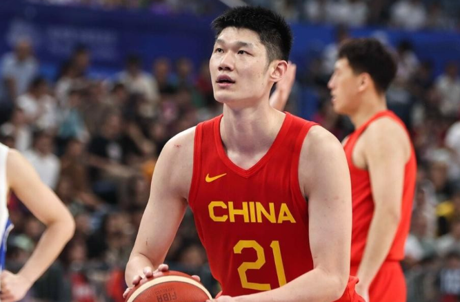 NBA总决赛G5首发出炉:双方均不变阵 马刺固执仍用福克斯首发