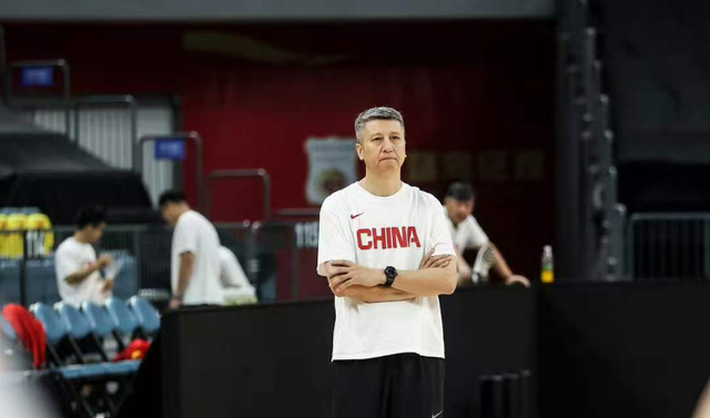 米兰体育-吐槽：1.78亿 ,篮网要签里弗斯？文班少林功夫白练了！